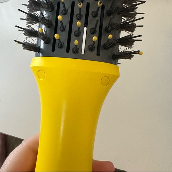 Drybar Double Shot Blow Dryer Brush - Picture 9 of 12